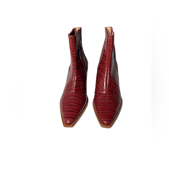 NEW in box Schutz Briani Crocodile Embossed Leather Red Brown Boot Womens 9.5 - Picture 5 of 6